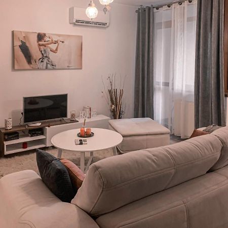 Apartment 2 Rooms Luxury Bucureşti Ngoại thất bức ảnh