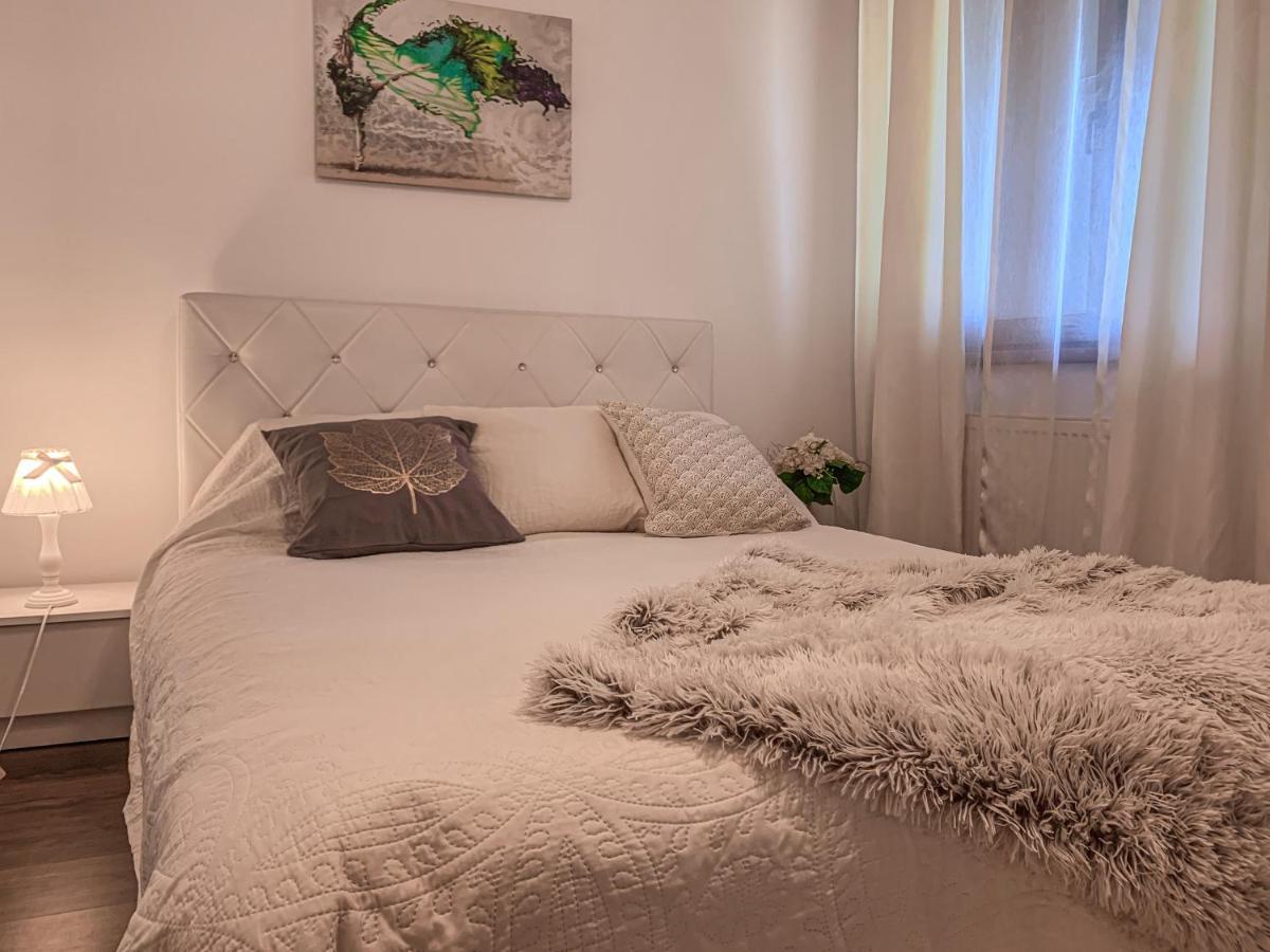 Apartment 2 Rooms Luxury Bucureşti Ngoại thất bức ảnh