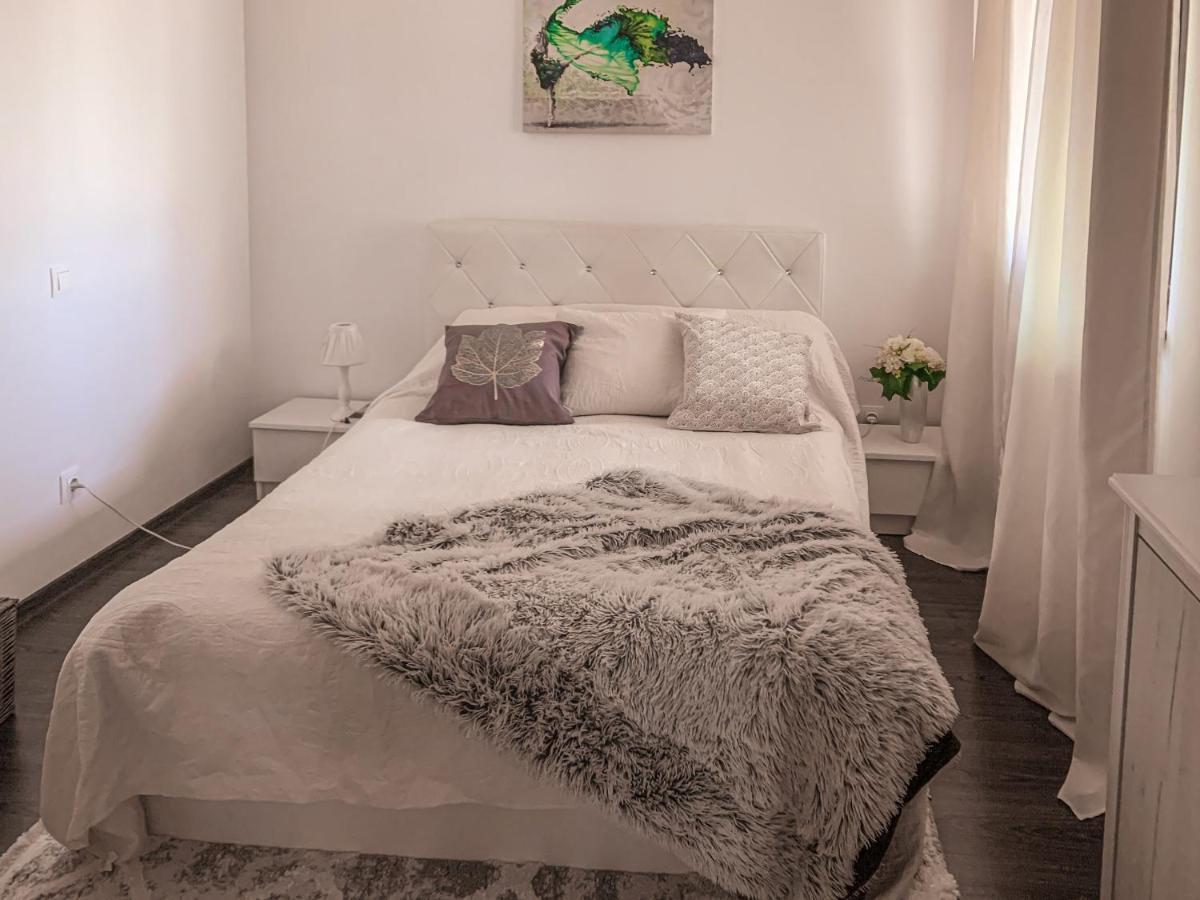 Apartment 2 Rooms Luxury Bucureşti Ngoại thất bức ảnh